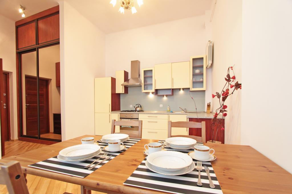 Warsaw City Apartments Экстерьер фото