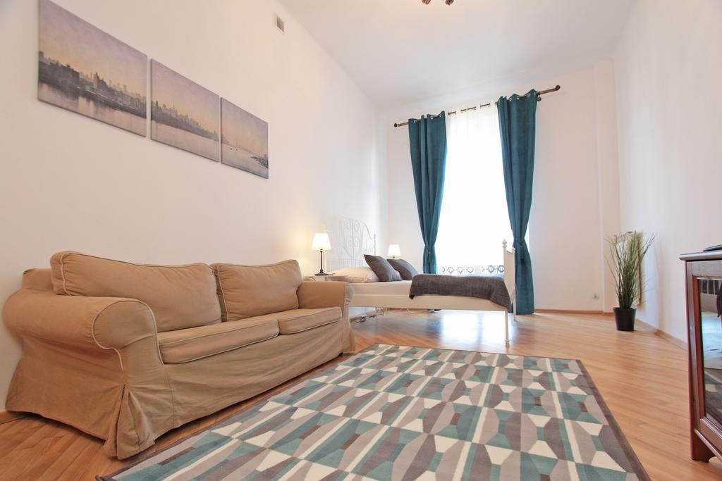 Warsaw City Apartments Экстерьер фото